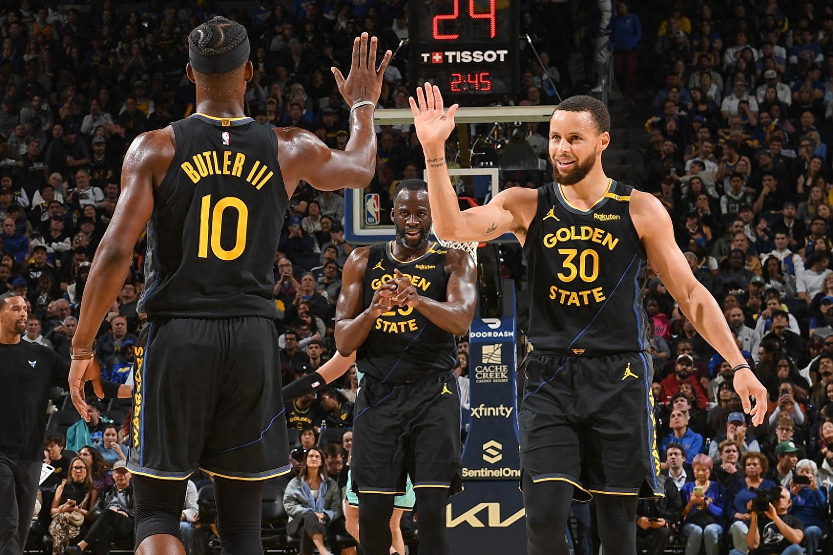 开云娱乐-勇士队惨败！巴特勒报销激活2大DNP奇兵 库明加20分不及6中6神射