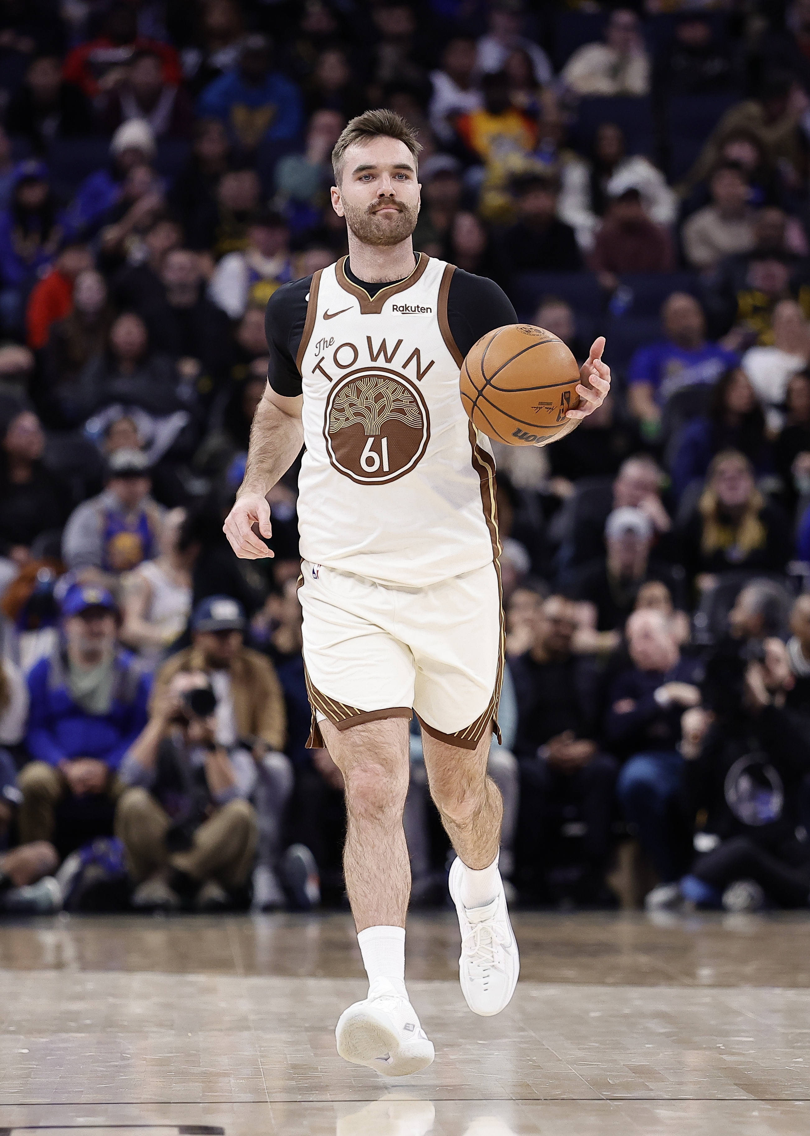 kaiyun-库里过去11场缺席期间 斯潘塞3场得分全队最高 梅尔顿&amp;穆迪2次